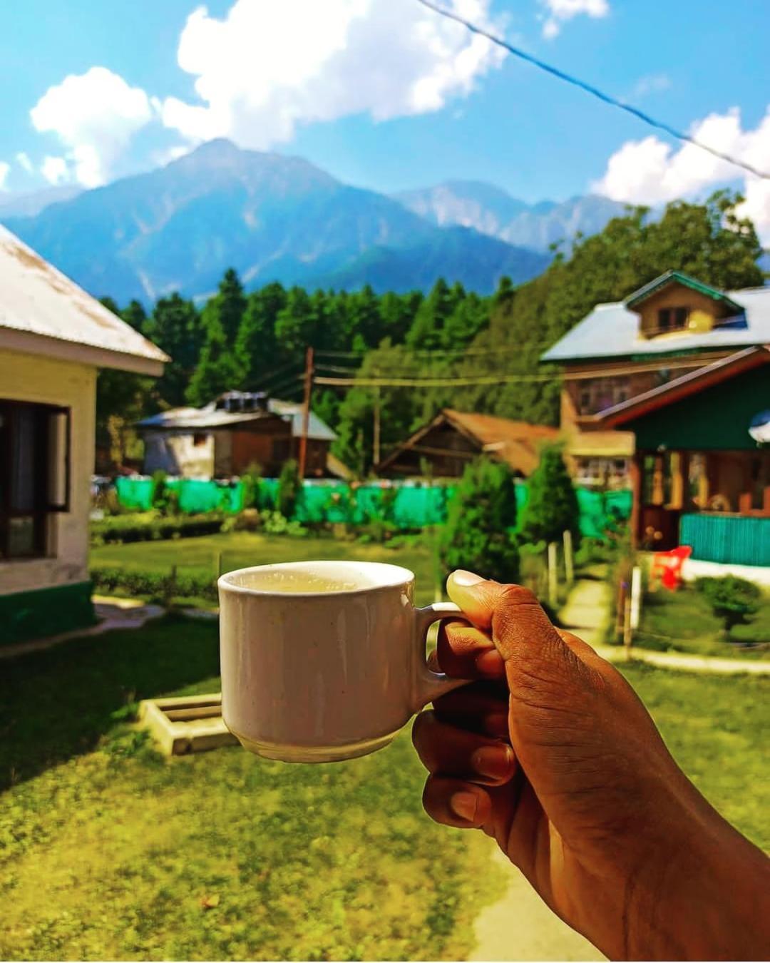 The K2 Alpine Hotel Pahalgam Ngoại thất bức ảnh